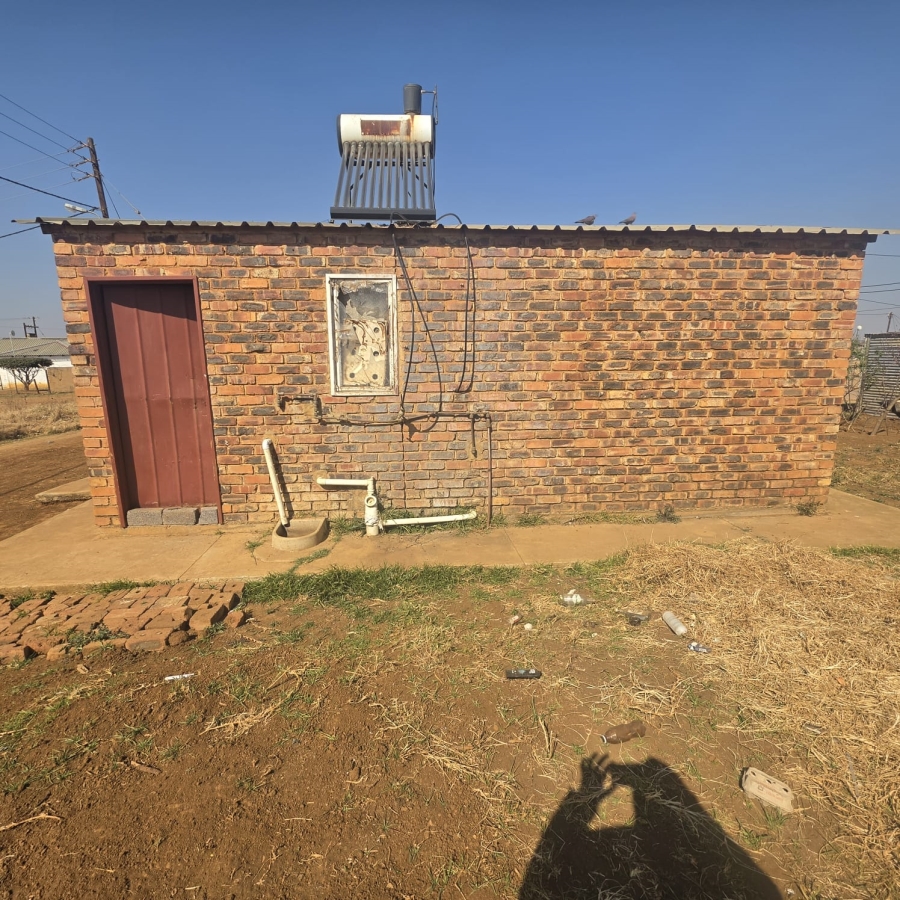 2 Bedroom Property for Sale in Ikageng North West